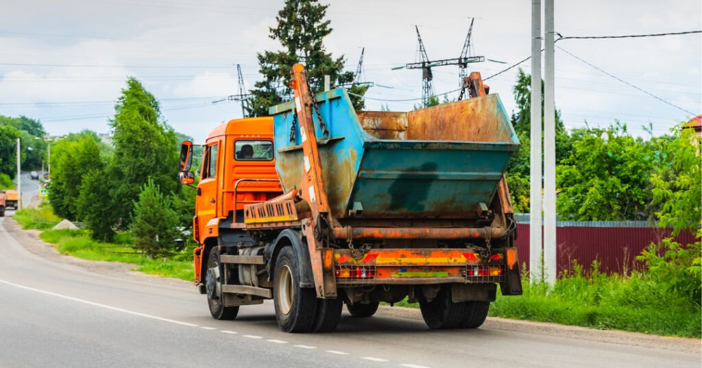 caminhao poliguindaste